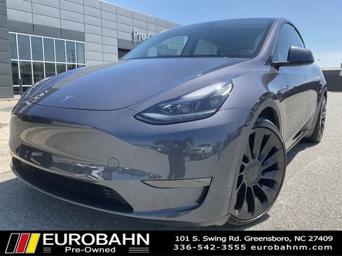 Used 2022 Tesla Model Y Performance AWD/4WD image 1