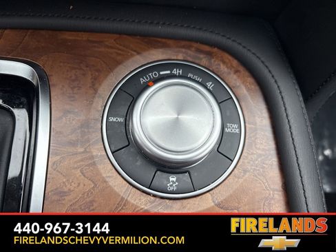 Used 2024 Nissan Armada SL AWD/4WD image 26