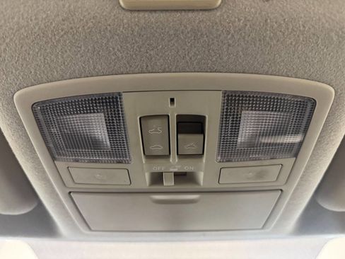 Used 2013 MAZDA MAZDA3 i Grand Touring image 41