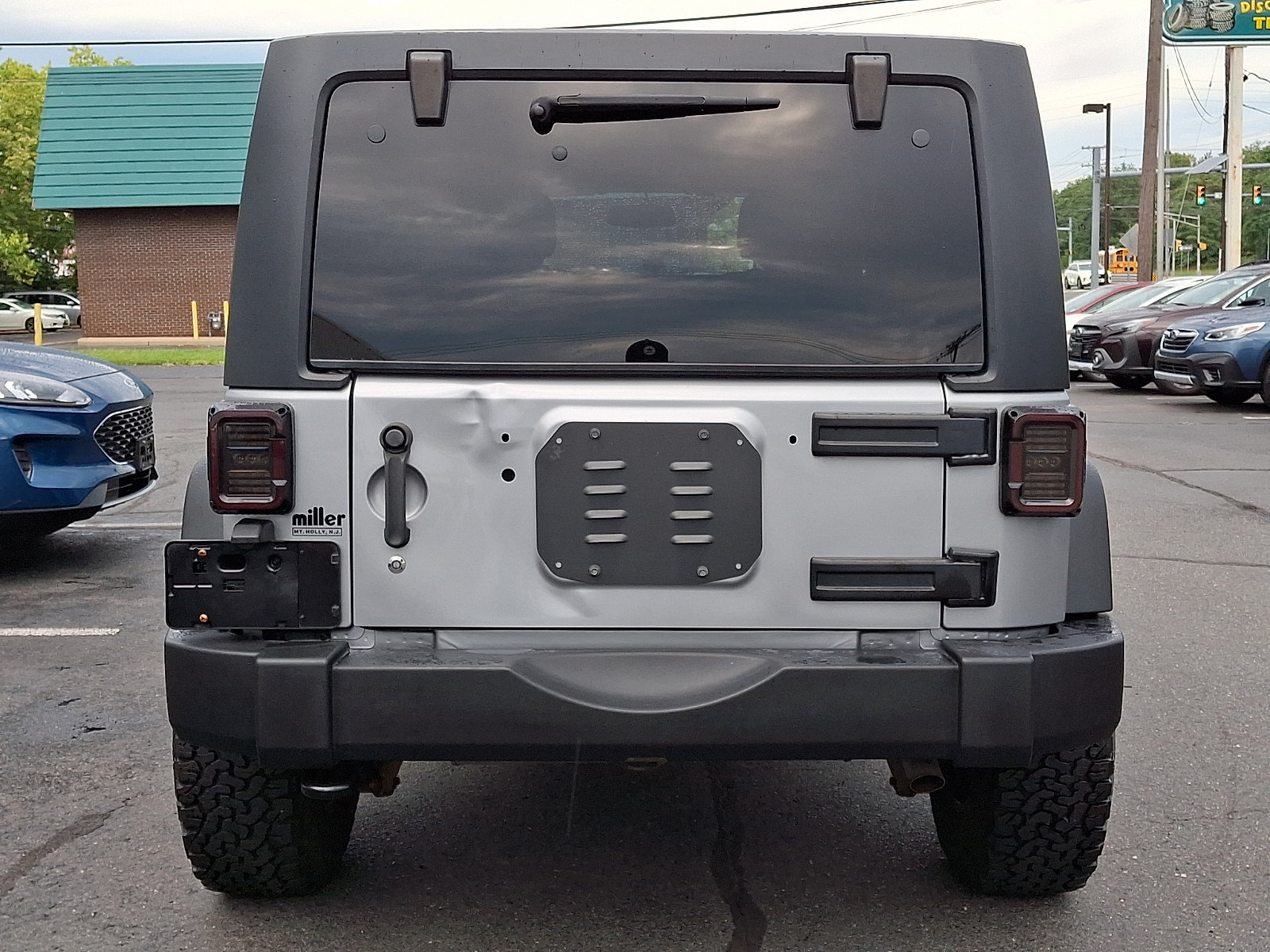 Used 2017 Jeep Wrangler Unlimited Sport w/ Quick Order Package 24S AWD/4WD image 5