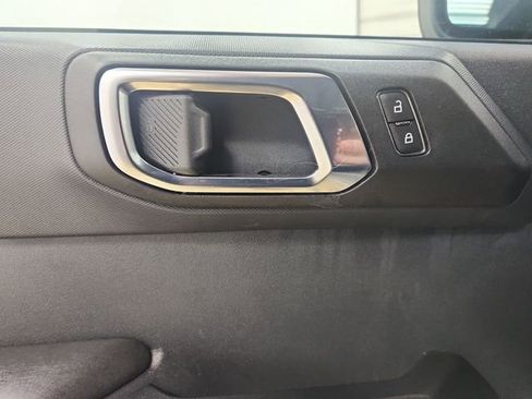 Used 2025 Ford Bronco Big Bend image 16