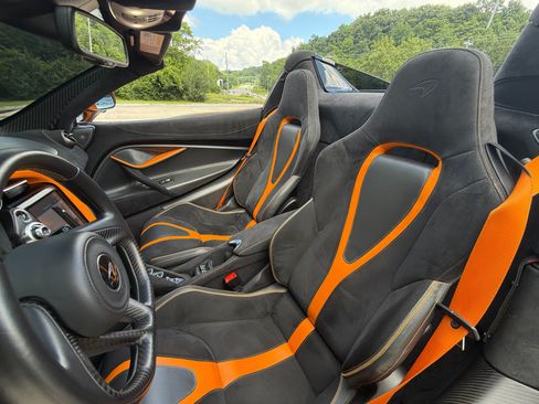 Used 2021 McLaren 720S Performance RWD image 18