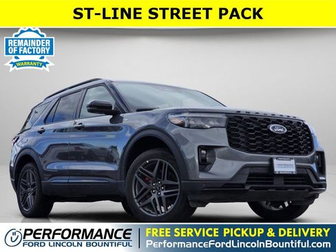 Used 2025 Ford Explorer ST-Line w/ ST-Line Street Pack image 1