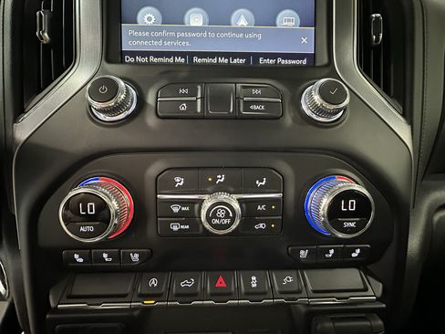 Certified 2021 GMC Sierra 1500 SLT w/ SLT Premium Package AWD/4WD image 30
