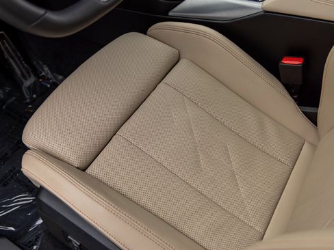 Used 2025 BMW X3 xDrive30i w/ M Sport Package image 26