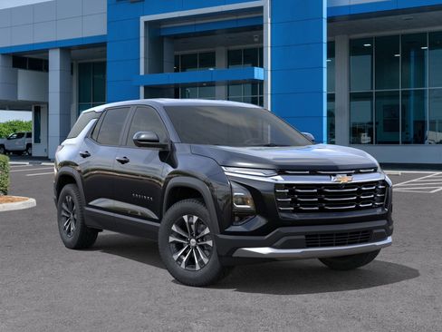 New 2026 Chevrolet Equinox LT w/ Convenience Package II FWD image 7
