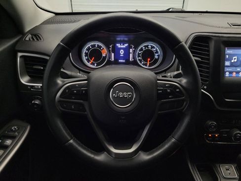 Used 2019 Jeep Cherokee Latitude Plus FWD image 22