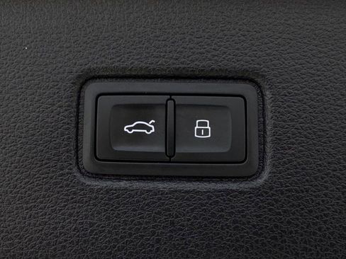 Used 2020 Audi Q7 3.0T Premium Plus w/ Premium Plus Package image 31