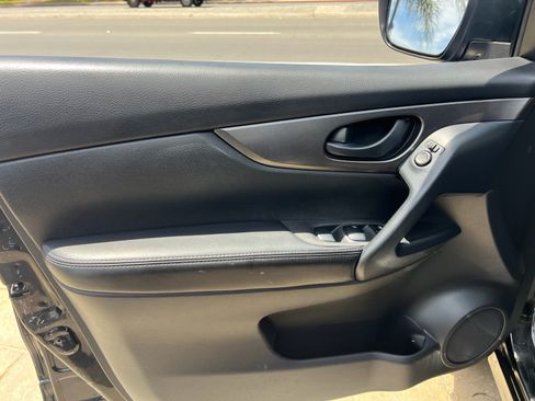 Used 2021 Nissan Rogue Sport S FWD image 10