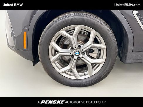 Certified 2025 BMW X4 xDrive30i w/ Premium Package AWD/4WD image 2