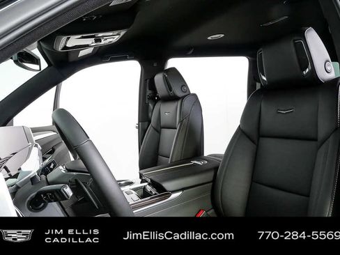 New 2026 Cadillac Escalade ESV 4WD w/ LPO, Floor Liner Package image 5