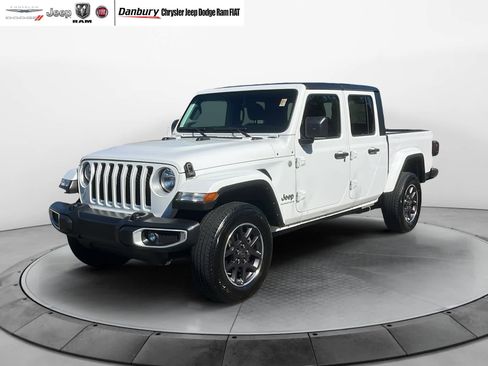 Certified 2023 Jeep Gladiator Overland image 4