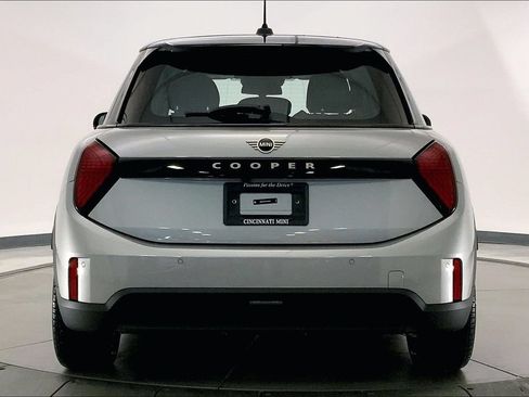 New 2026 MINI Cooper 4-Door Hardtop FWD image 3