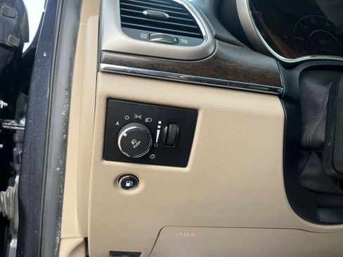 Used 2014 Jeep Grand Cherokee Limited w/ Luxury Group II image 12