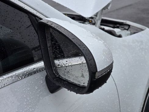 Used 2023 Mercedes-Benz CLA 250 4MATIC image 29