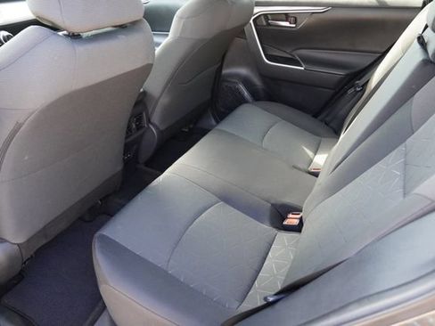 Used 2023 Toyota RAV4 XLE FWD image 17