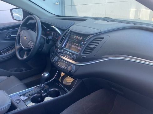 Used 2018 Chevrolet Impala LS FWD image 7