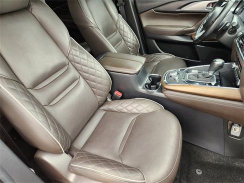 Used 2022 MAZDA CX-9 Signature image 15