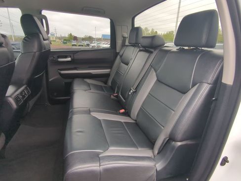Used 2018 Toyota Tundra Limited w/ Limited Premium Package AWD/4WD image 23