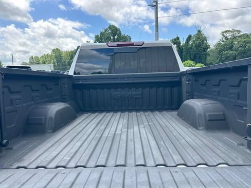 Used 2025 GMC Sierra 1500 SLT w/ SLT Premium Plus Package AWD/4WD image 19