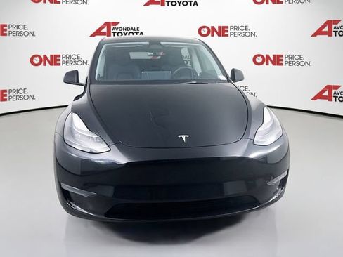 Used 2023 Tesla Model Y Long Range AWD/4WD image 2