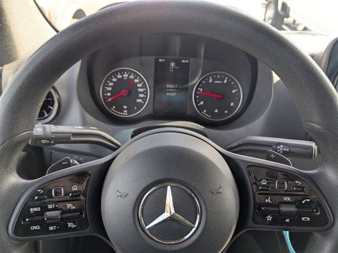 Used 2024 Mercedes-Benz Sprinter 2500 image 26
