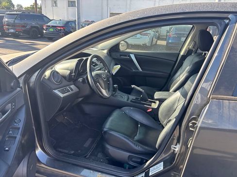 Used 2012 MAZDA MAZDA3 i Grand Touring w/ Tech Pkg FWD image 12