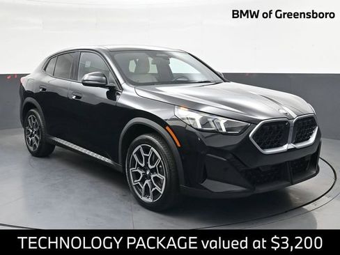 Used 2025 BMW X2 xDrive28i w/ Technology Package AWD/4WD image 1