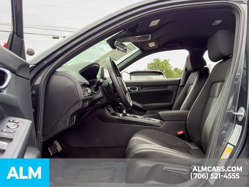Used 2025 Honda Civic Sport image 17
