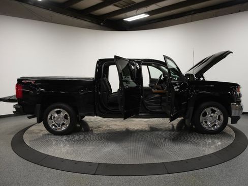 Used 2017 Chevrolet Silverado 1500 LTZ w/ Sport Package image 9