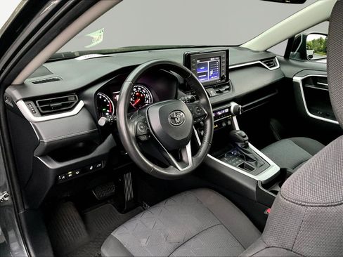 Used 2021 Toyota RAV4 XLE w/ Convenience Package AWD/4WD image 17