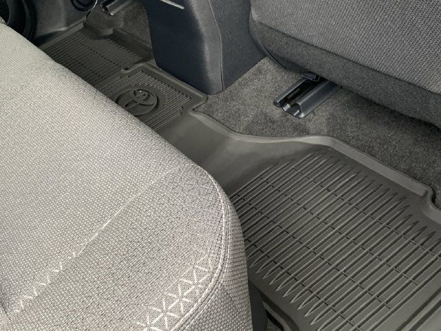 Used 2026 Toyota 4Runner SR5 AWD/4WD image 37