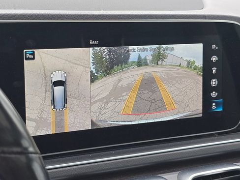 Certified 2023 Mercedes-Benz GLS 450 4MATIC image 34
