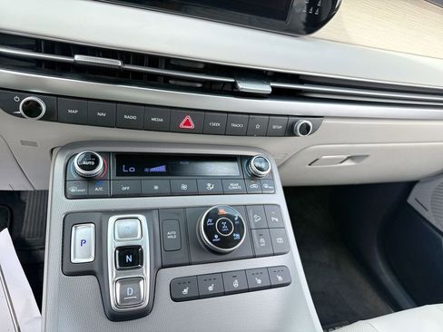 Used 2023 Hyundai Palisade Limited AWD/4WD image 19