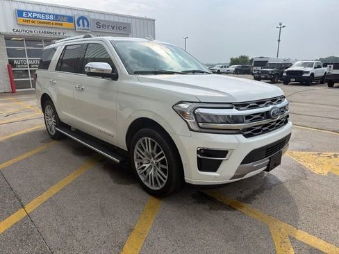 Used 2024 Ford Expedition Platinum AWD/4WD image 1
