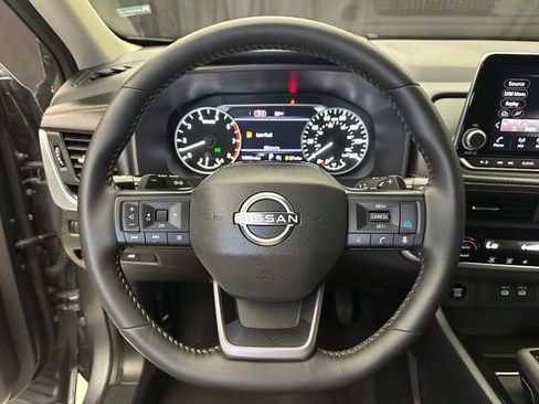 Used 2026 Nissan Rogue SV AWD/4WD image 25