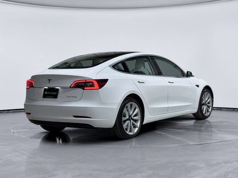 Used 2018 Tesla Model 3 Long Range AWD/4WD image 3