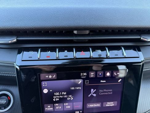 Used 2024 Jeep Grand Cherokee Altitude image 32