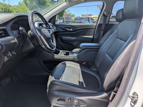 Used 2020 GMC Acadia SLT AWD/4WD image 18