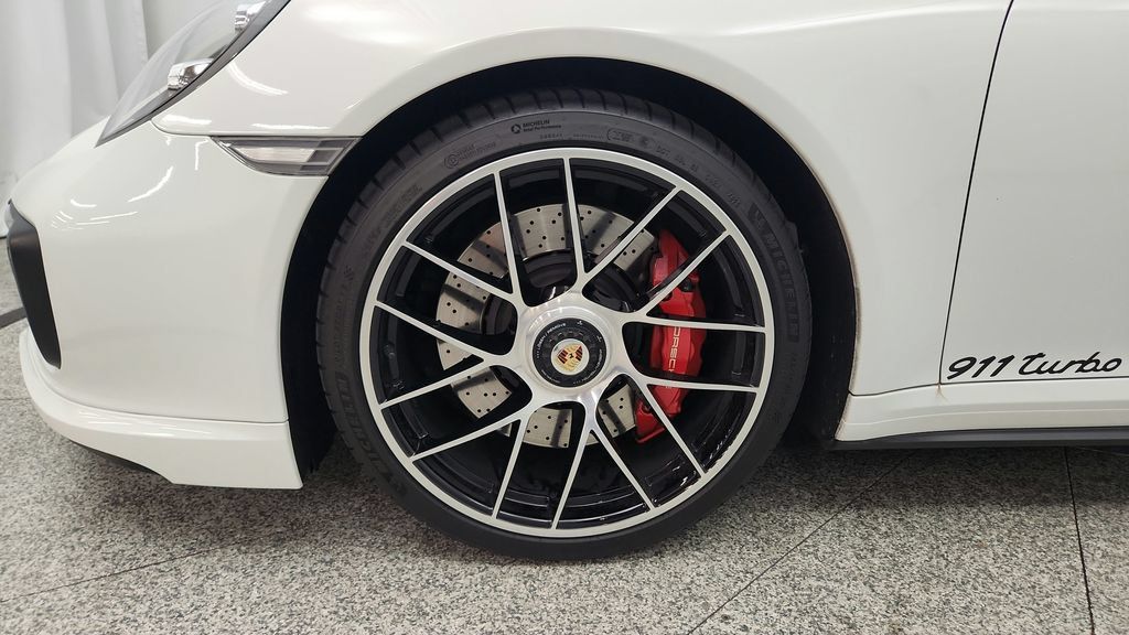 Used 2019 Porsche 911 Turbo AWD/4WD image 15