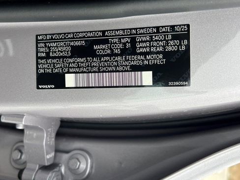 New 2026 Volvo XC60 B5 Plus w/ Protection Package Premier image 31