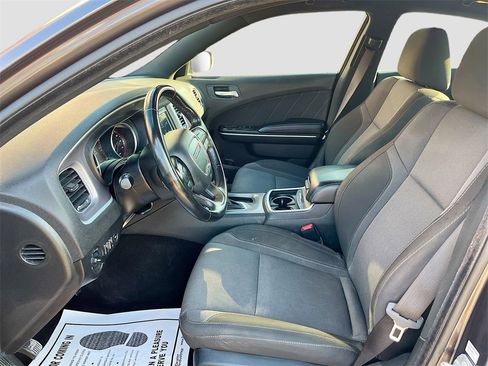 Used 2022 Dodge Charger SXT image 19