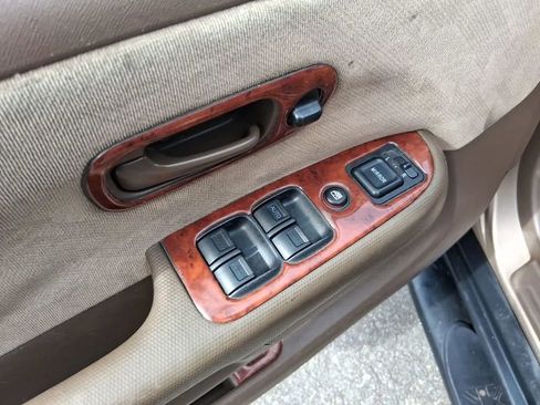 Used 2003 Honda CR-V EX image 10