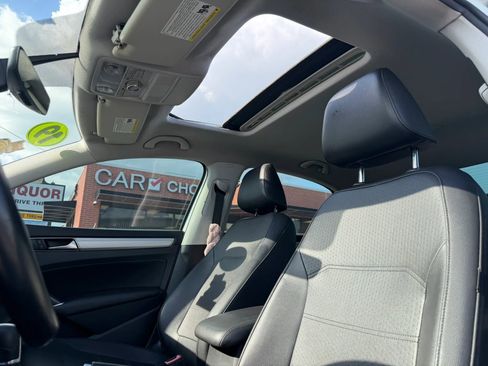 Used 2019 Volkswagen Passat 2.0T Wolfsburg w/ Wheels & Sunroof Package FWD image 8