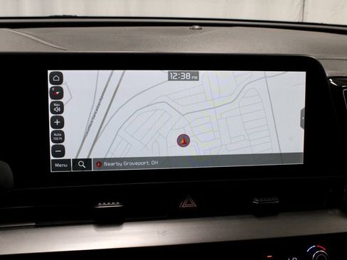 Used 2024 Kia Sportage EX AWD/4WD image 3