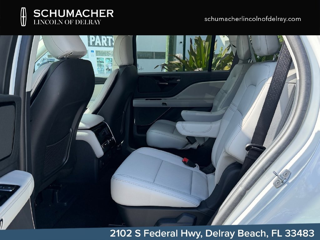 New 2027 Lincoln Aviator 2WD image 13