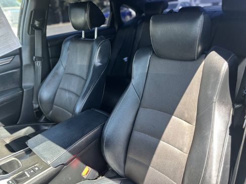 Used 2018 Honda Accord Sport image 15