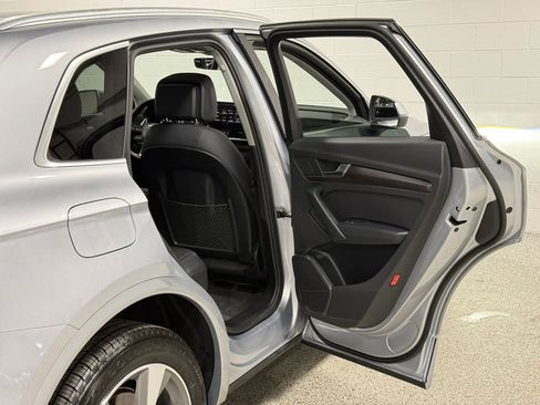 Used 2023 Audi Q5 2.0T Premium w/ Convenience Package AWD/4WD image 54