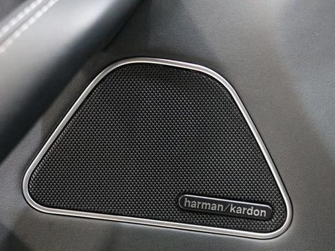 Used 2022 Maserati Levante Modena AWD/4WD image 19