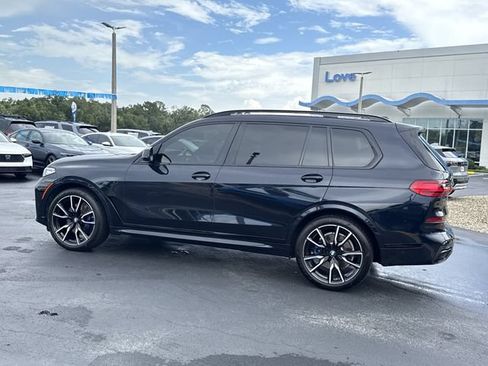 Used 2022 BMW X7 xDrive40i w/ M Sport Package AWD/4WD image 11